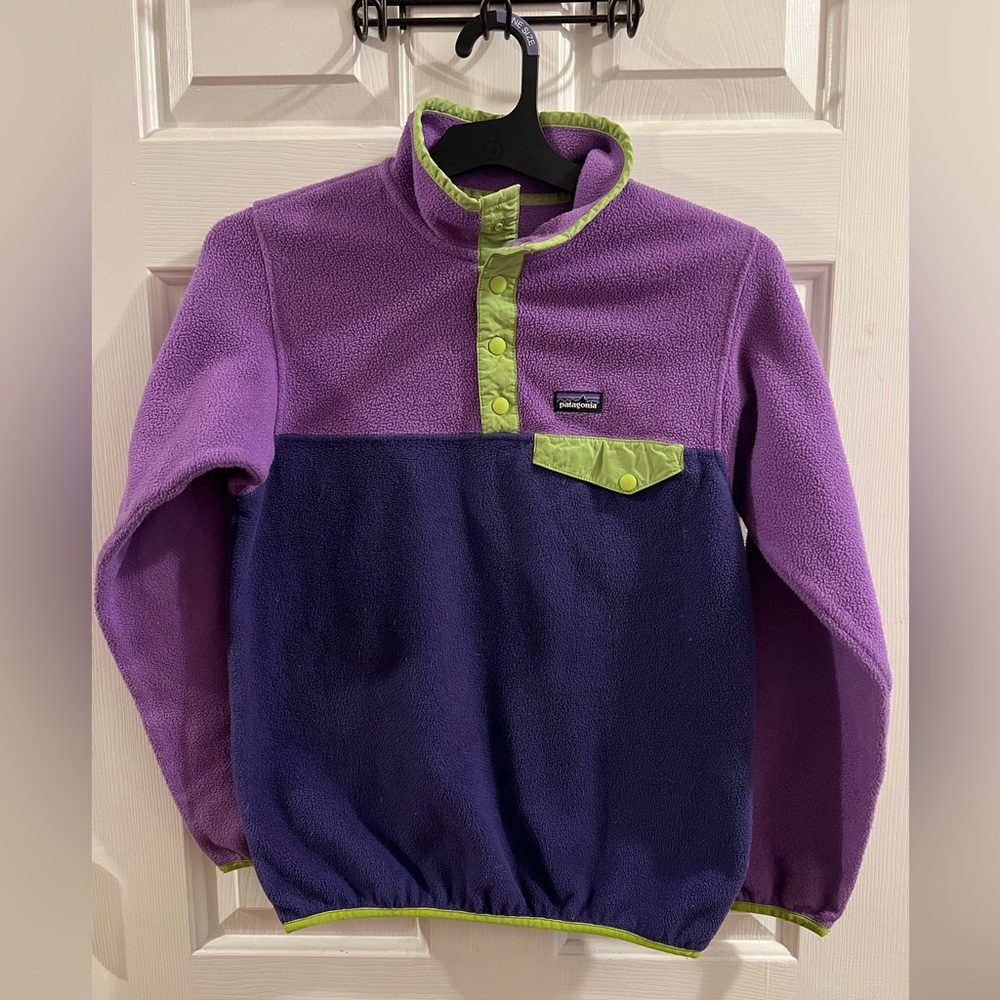 Patagonia Kids Fleece Pullover in Purple and Navy
